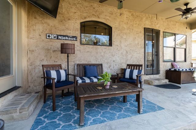 412 ELMWOOD DR, New Braunfels, TX 78130