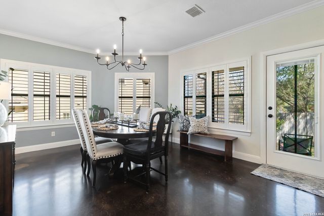 412 ELMWOOD DR, New Braunfels, TX 78130