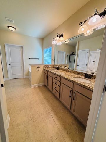 14 Lullaby Lane, Freeport, FL 32439