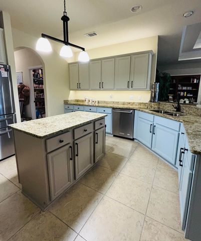 14 Lullaby Lane, Freeport, FL 32439