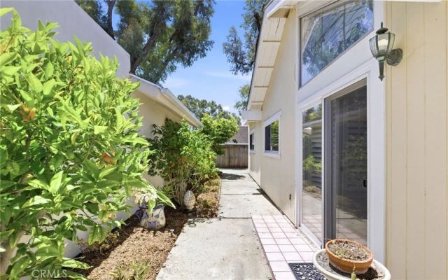 8332 Padrino, Huntington Beach, CA 92646