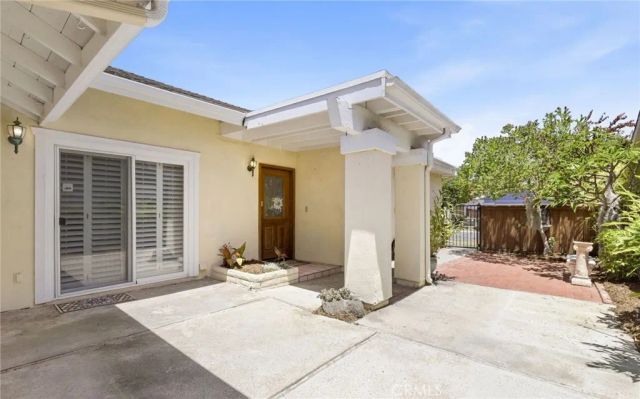 8332 Padrino, Huntington Beach, CA 92646