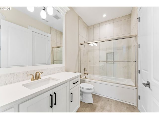 18206 Ne 87TH Way, Vancouver, WA 98682