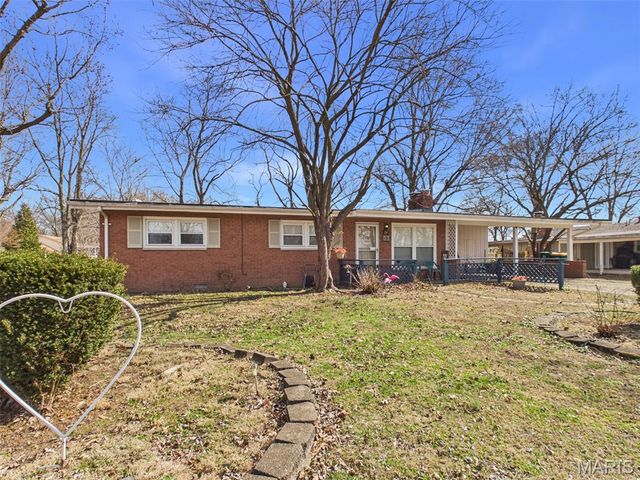 58 Harmon Drive, Lebanon, IL 62254