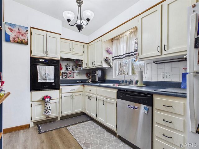 58 Harmon Drive, Lebanon, IL 62254