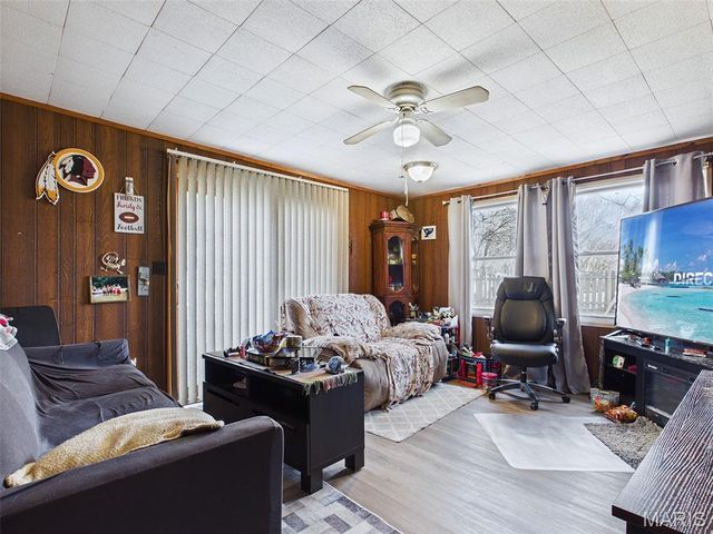 58 Harmon Drive, Lebanon, IL 62254