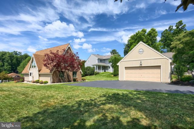 29 BRAGG DR, East Berlin, PA 17316