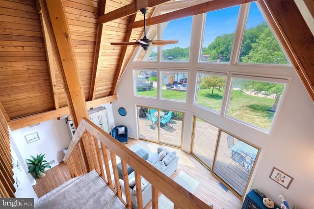 29 BRAGG DR, East Berlin, PA 17316