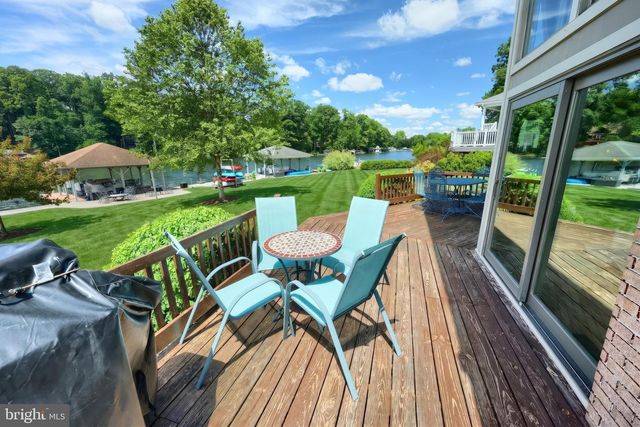 29 BRAGG DR, East Berlin, PA 17316