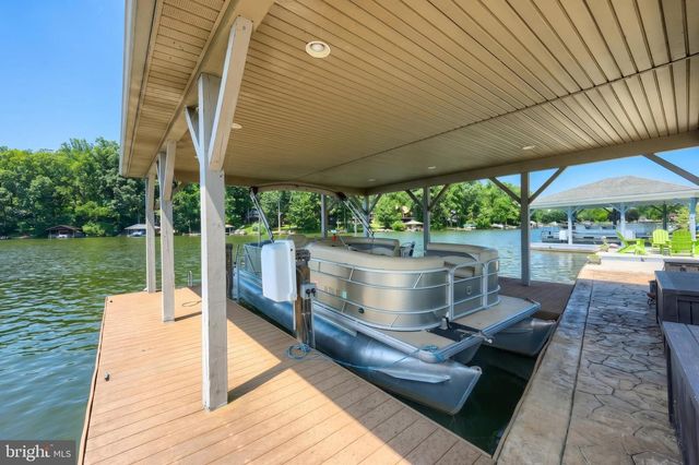 29 BRAGG DR, East Berlin, PA 17316