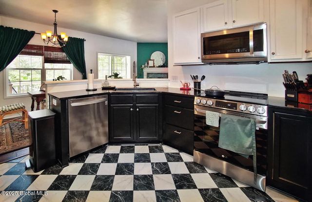 43 Timbira Dr, Wilton, NY 12831