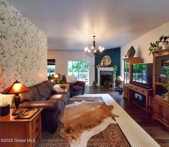 43 Timbira Dr, Wilton, NY 12831