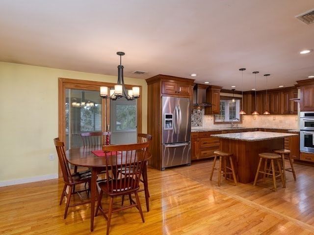 35 Vista Dr, Shrewsbury, MA 01545