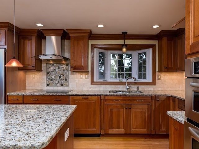 35 Vista Dr, Shrewsbury, MA 01545