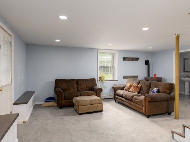 35 Vista Dr, Shrewsbury, MA 01545