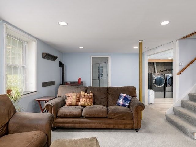 35 Vista Dr, Shrewsbury, MA 01545