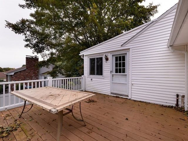 35 Vista Dr, Shrewsbury, MA 01545
