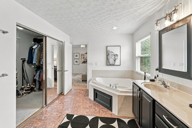 6489 Hermitage Drive, Westerville, OH 43082