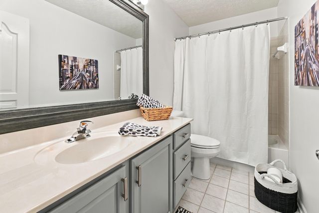 6489 Hermitage Drive, Westerville, OH 43082
