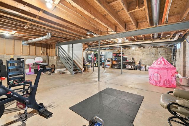 6489 Hermitage Drive, Westerville, OH 43082