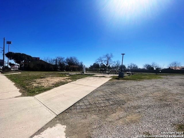 2122 E SouthCross Blvd 1, San Antonio, TX 78223