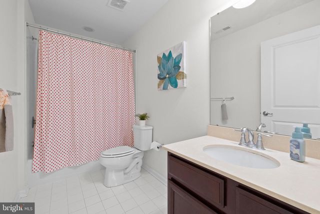 545 DELAWARE DR, Sellersville, PA 18960