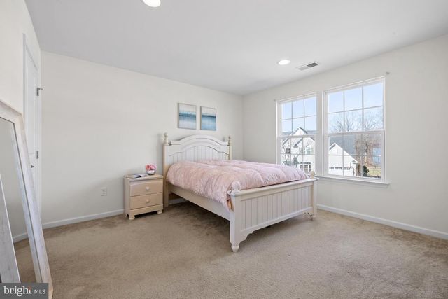 545 DELAWARE DR, Sellersville, PA 18960