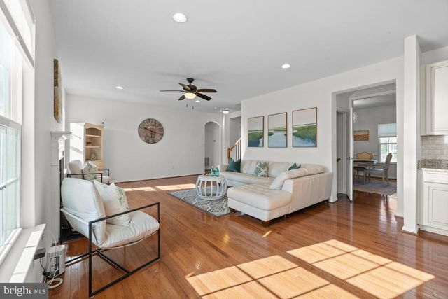 545 DELAWARE DR, Sellersville, PA 18960