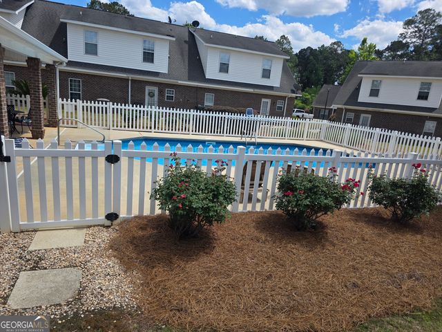 8100 Burkhalter Road APT 503, Statesboro, GA 30461