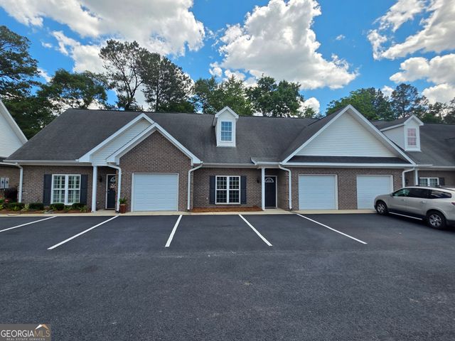 8100 Burkhalter Road APT 503, Statesboro, GA 30461