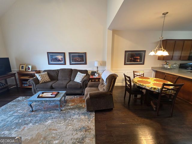 8100 Burkhalter Road APT 503, Statesboro, GA 30461