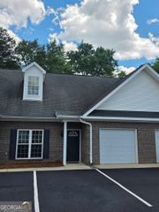 8100 Burkhalter Road APT 503, Statesboro, GA 30461