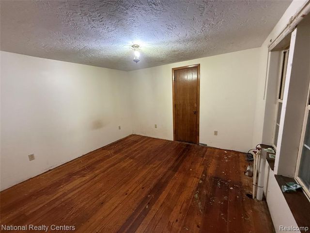 269 W M-61, Gladwin, MI 48624