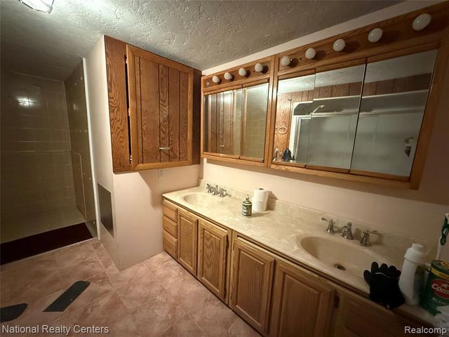 269 W M-61, Gladwin, MI 48624