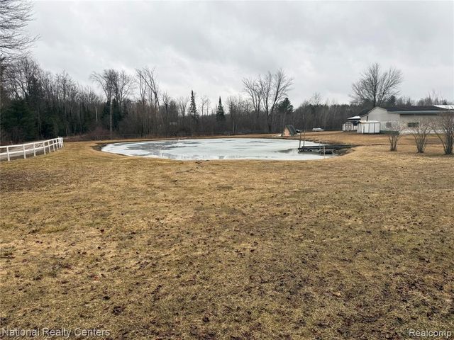 269 W M-61, Gladwin, MI 48624