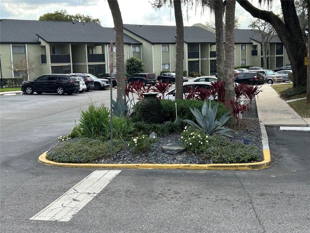 946 LAKE DESTINY ROAD D, Altamonte Springs, FL 32714