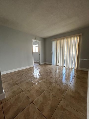 946 LAKE DESTINY ROAD D, Altamonte Springs, FL 32714