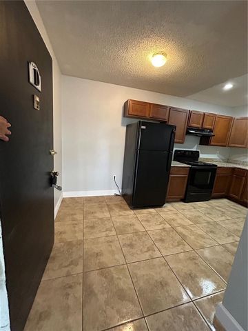 946 LAKE DESTINY ROAD D, Altamonte Springs, FL 32714