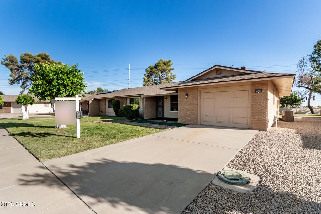 11035 W TONADA Drive, Sun City, AZ 85351 — photo 2