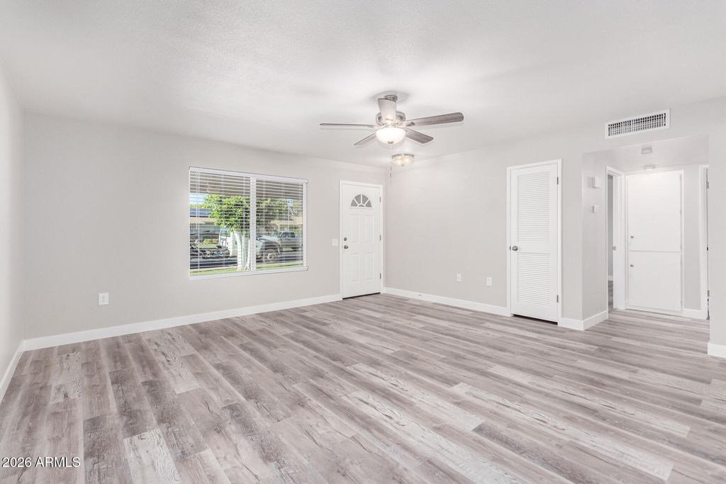 11035 W TONADA Drive, Sun City, AZ 85351 — photo 5