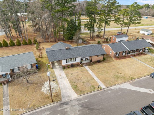 114 Azalea Drive, Greenville, NC 27858