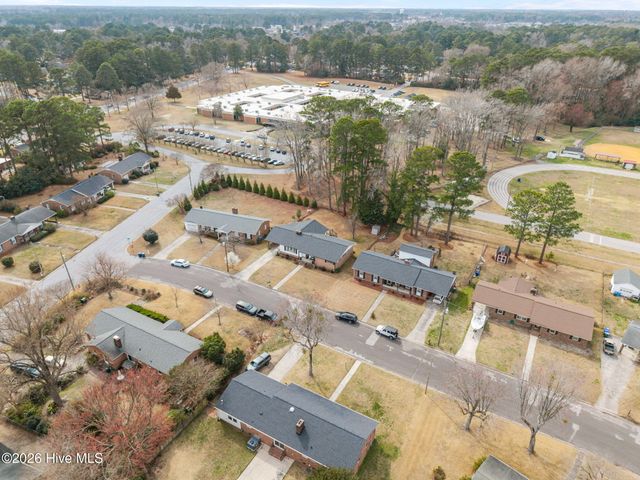 114 Azalea Drive, Greenville, NC 27858