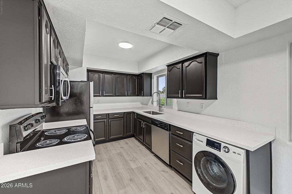 4444 E PARADISE VILLAGE Parkway 217, Phoenix, AZ 85032 — exterior