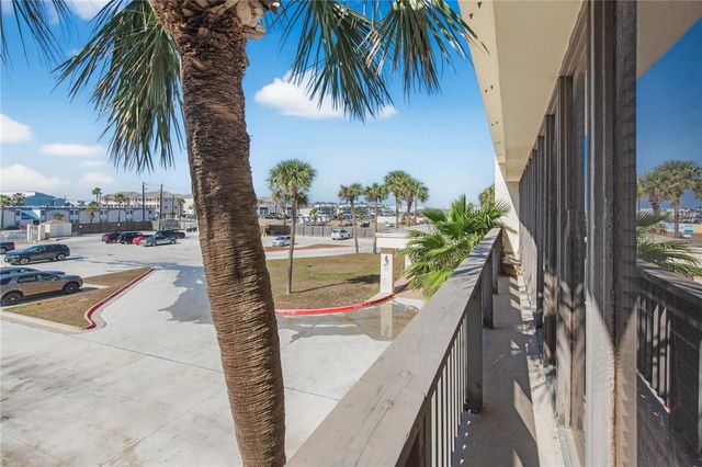 15002 WINDWARD Dr 207, Corpus Christi, TX 78418