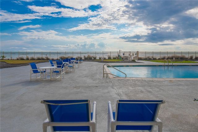 15002 WINDWARD Dr 207, Corpus Christi, TX 78418