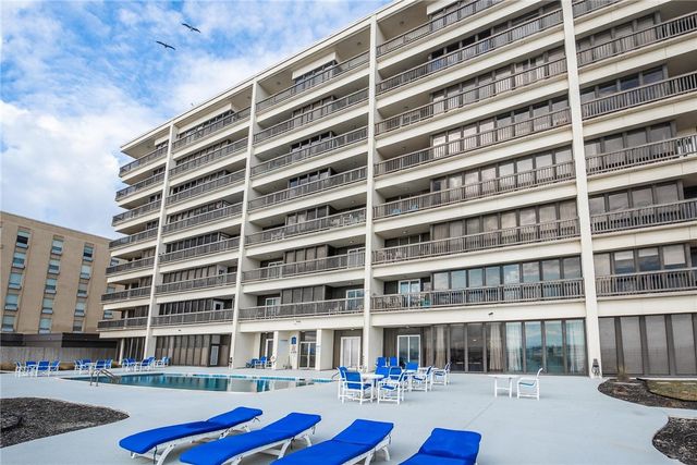 15002 WINDWARD Dr 207, Corpus Christi, TX 78418