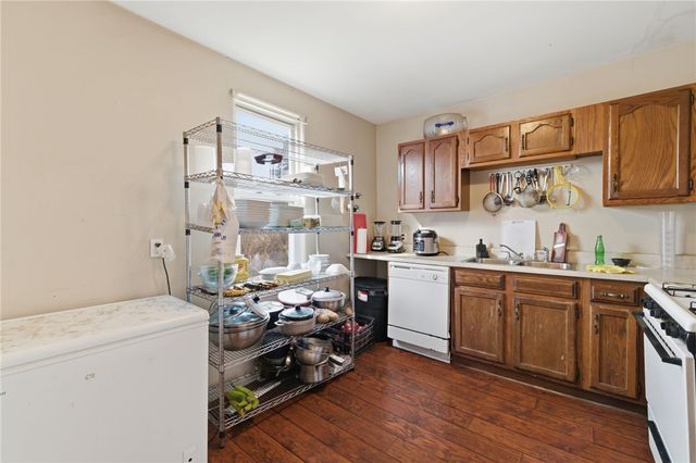 1905 Termon Ave, Brighton Heights, PA 15212