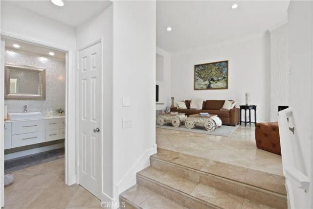 19355 Maidstone, Huntington Beach, CA 92648