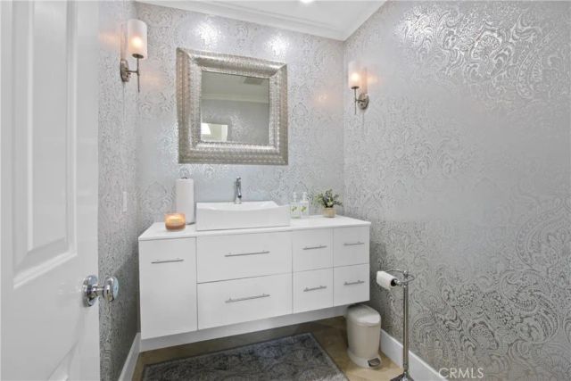 19355 Maidstone, Huntington Beach, CA 92648