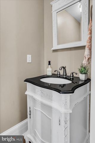 1404 RIVERVIEW AVE, Wilmington, DE 19806